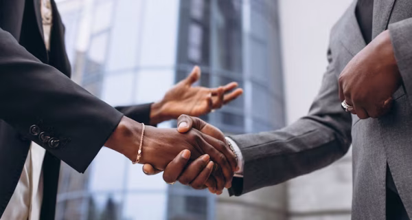 african-business-male-people-shaking-hands_1303-18516